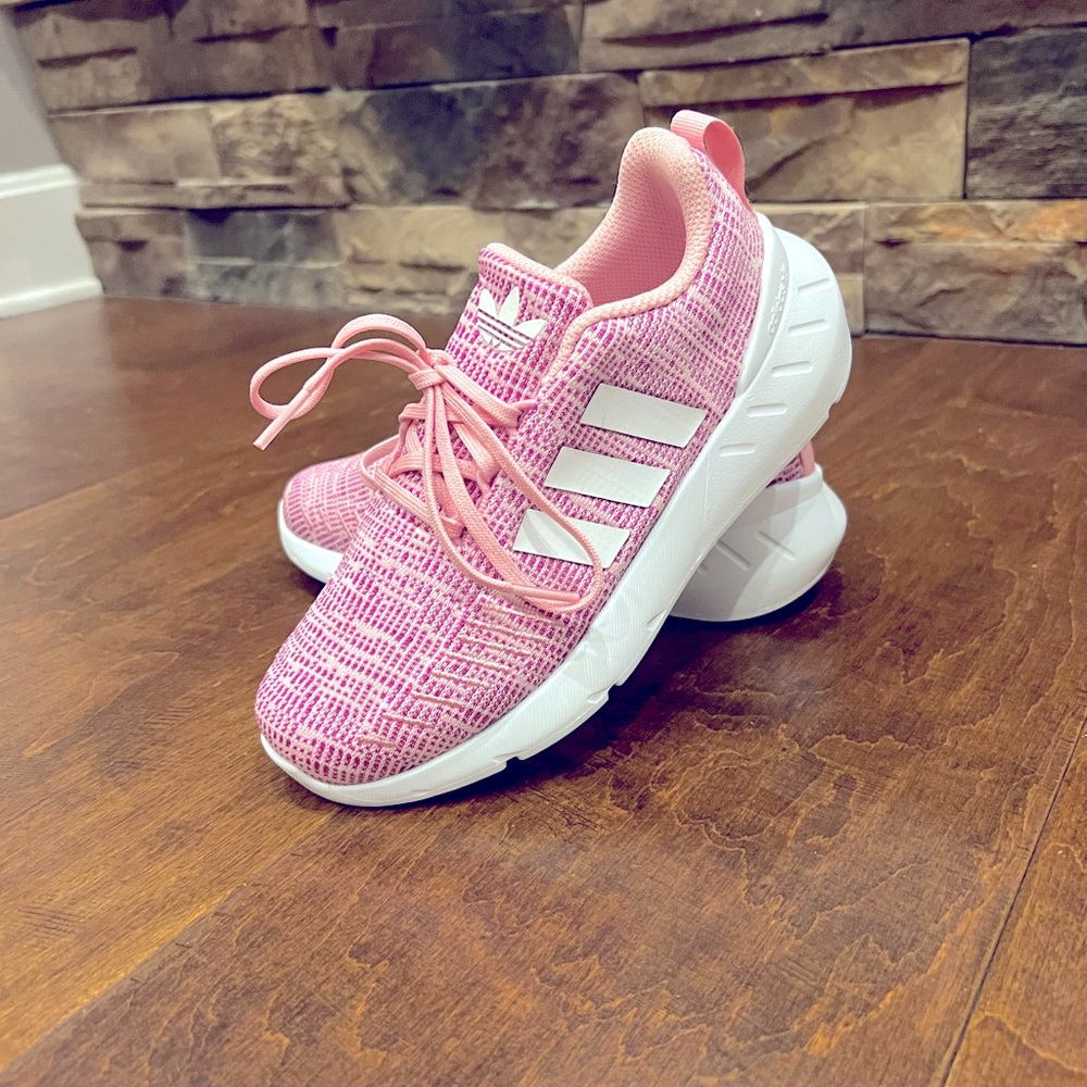 Brand New Pink Adidas Big Kids Size 2.5